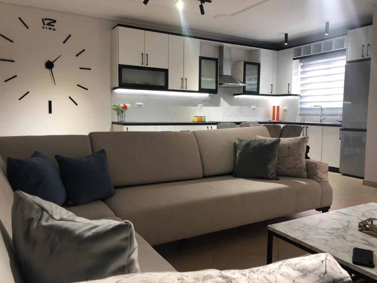 Sea La Vie- Apartment Sarandë Exteriör bild